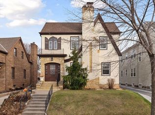 4433 Vincent Ave S Floor 2, Minneapolis, MN 55410