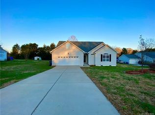 792 Sharon School Rd, Statesville, NC 28625