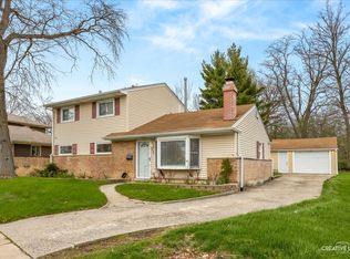 106 Blackhawk Dr, Park Forest, IL