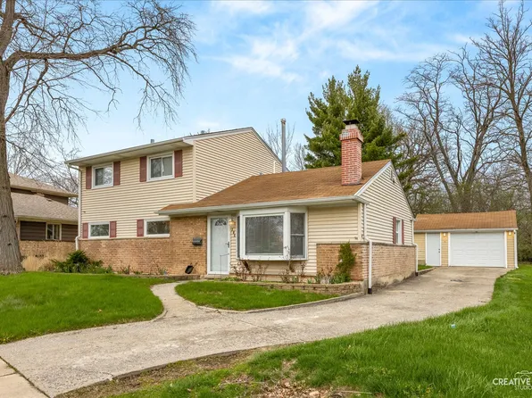 106 Blackhawk Dr, Park Forest, IL 60466
