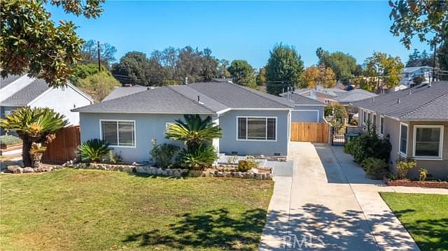 1st image of 2236 Hitchcock Dr