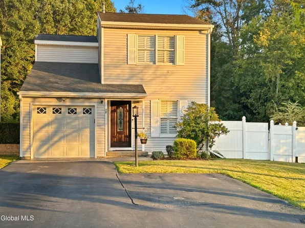 10 Cooks Court, Waterford, NY 12188
