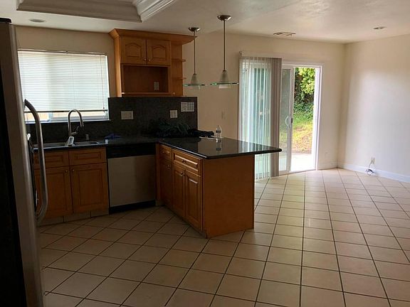 Kitchen and dining room area