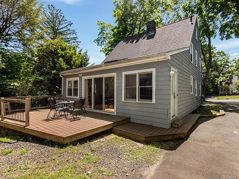 141 Cannon St — Photo 2