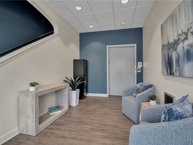 5712 Main St #220 — Photo 2