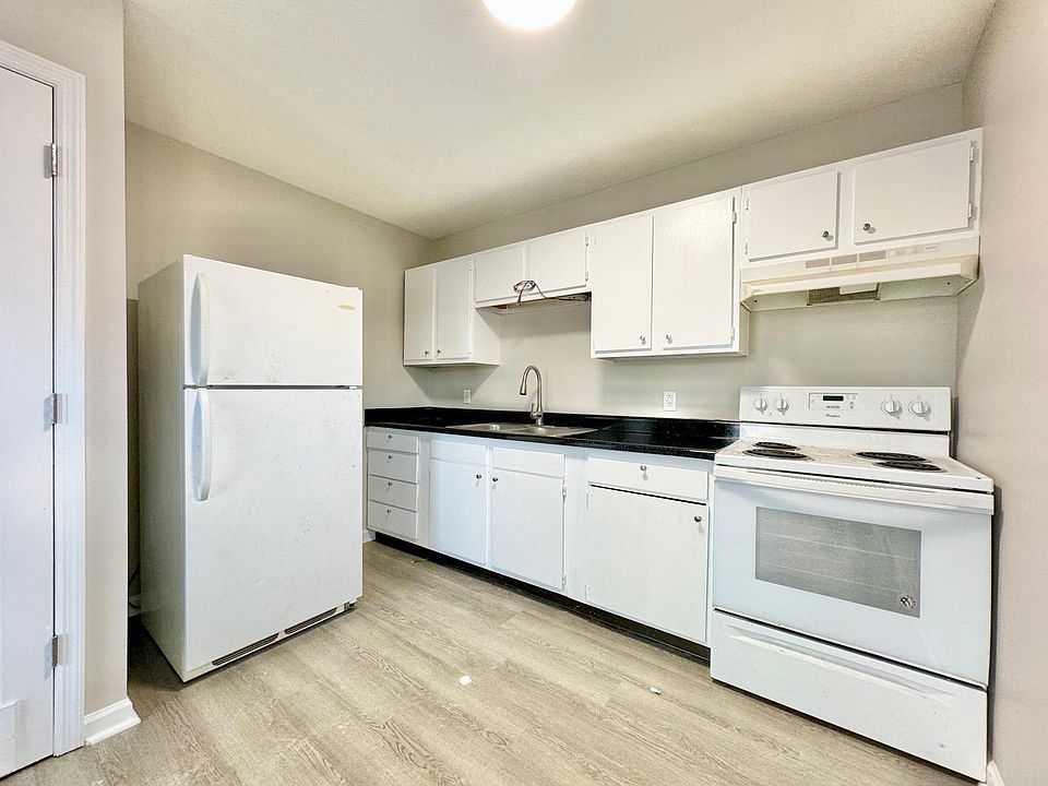 1st image of 2022 Hickory Hill Dr