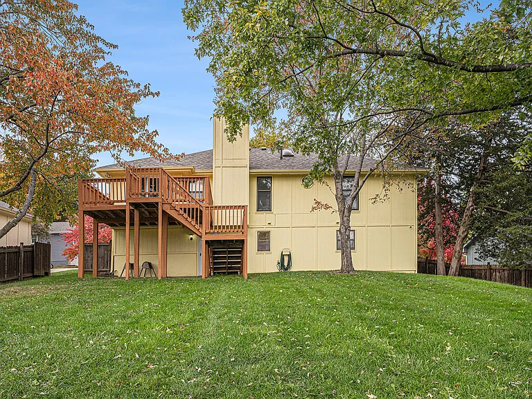 Nestled in a cozy neighborhood, this home offers peaceful surroundings, friendly streets, and perfect weather for enjoying outdoor moments.