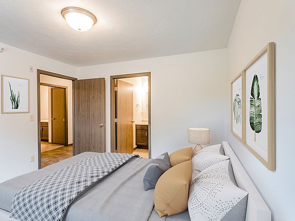 3 Bed Apartment Master Bedroom