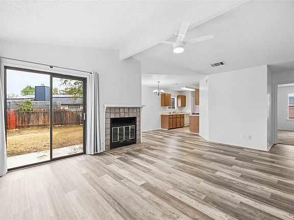 5th image of 3902 Stonecroft Dr
