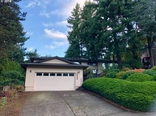10044 SE 100th Dr, Happy Valley, OR 97086