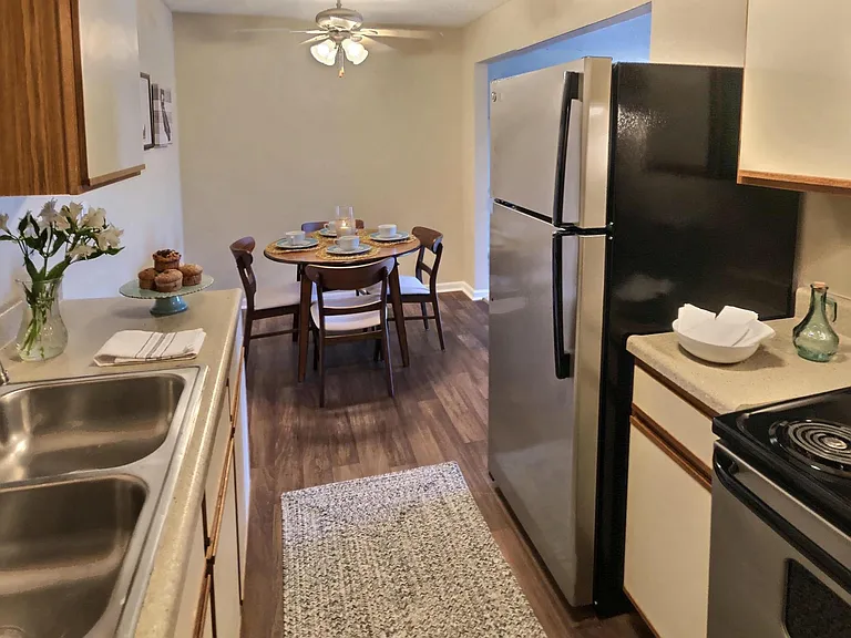 The Bicycle Club Apartments — Photo 18