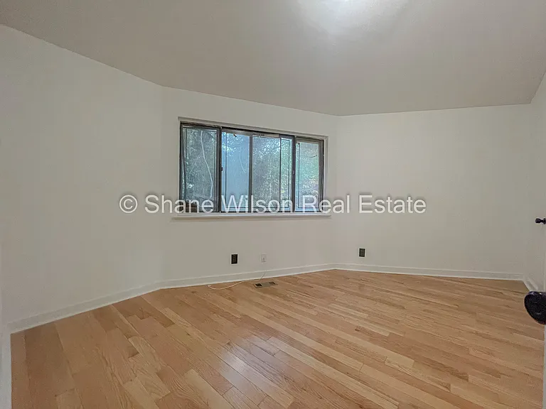 720 Midland Pike — Photo 11