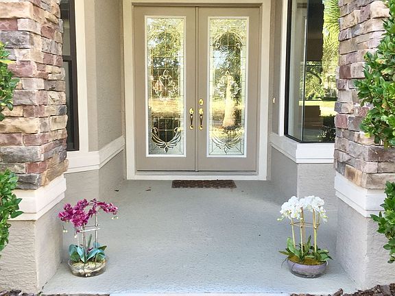 Stunning entry way
