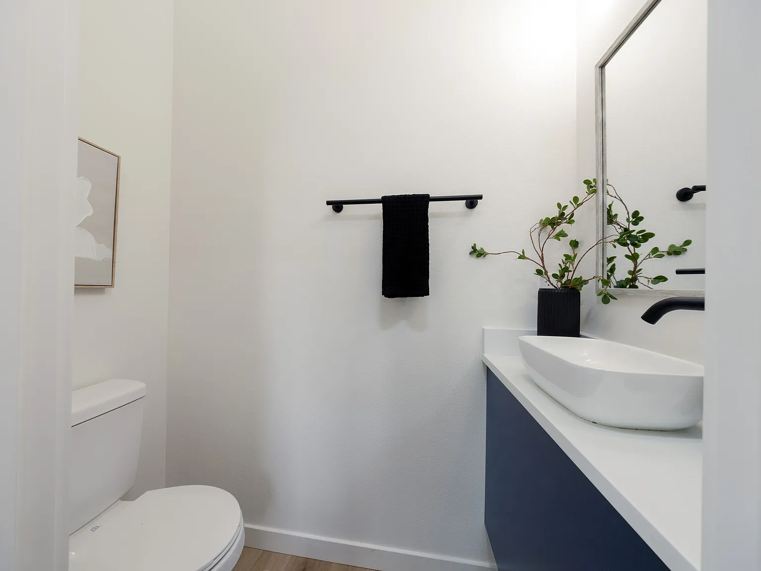 2 bed, 880 sqft, $2,450 — Photo 3