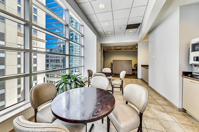 545 N Dearborn St #3008 — Photo 18
