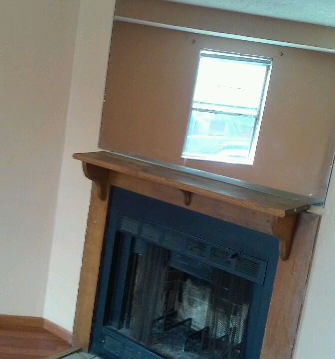 2nd image of 976 Hidden Acres Ct