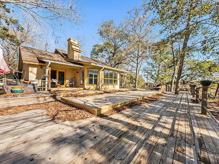 2051 Marsh Flower Ln — Photo 18