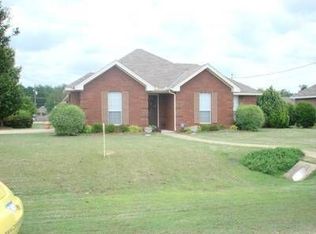 72 Willow Way, Millbrook, AL 36054