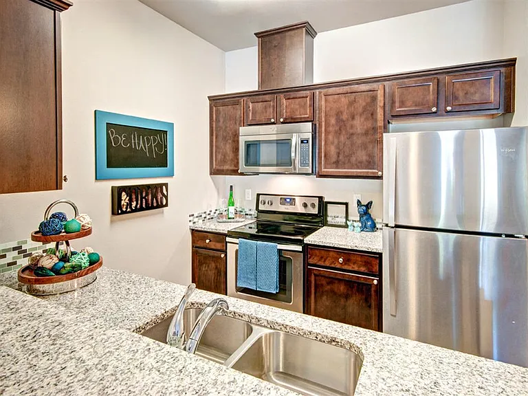 The Arbors at Edgewood — Photo 15