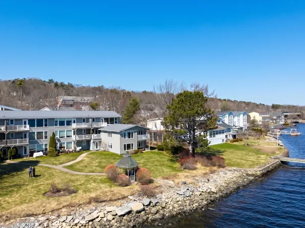 403 Shore Dr #1, Halifax, NS B4A 2C7