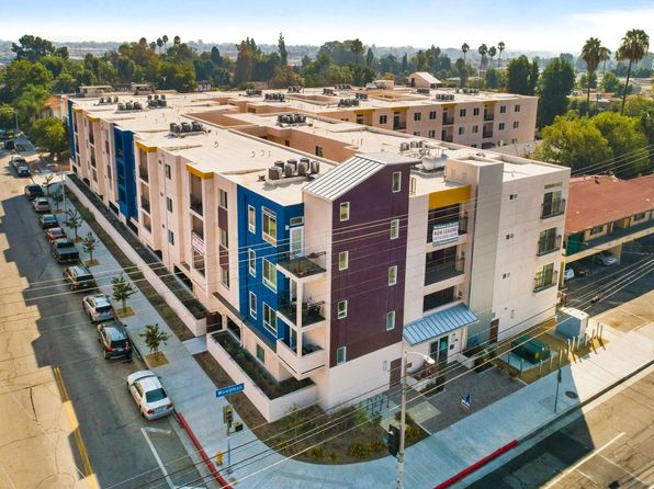 7354 Woodman Ave #4090180