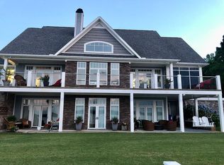 27 River Pointe Dr, Muscle Shoals, AL 35661