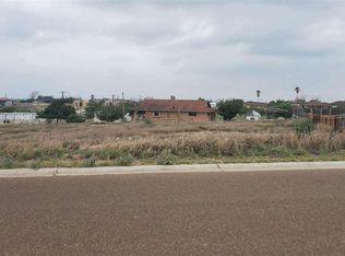 142 Roma St, Zapata, TX 78076