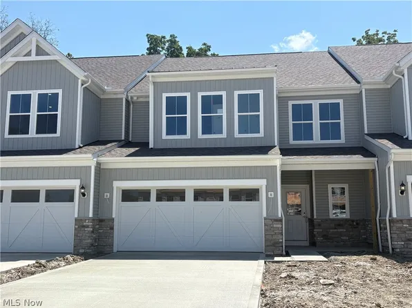 651 S Port Dr, Avon Lake, OH 44012