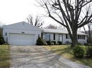 8744 Burkey Rd NW, North Canton, OH 44720