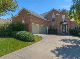 9801 Pinehurst Dr, Rowlett, TX 75089