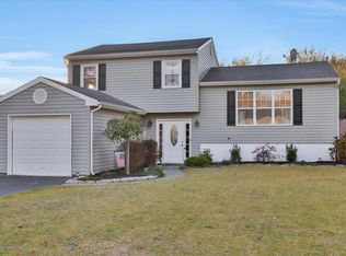 794 Willow Rd, Toms River, NJ 08753