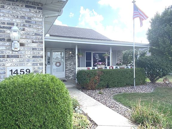 2nd image of 1459 E Cap Cir