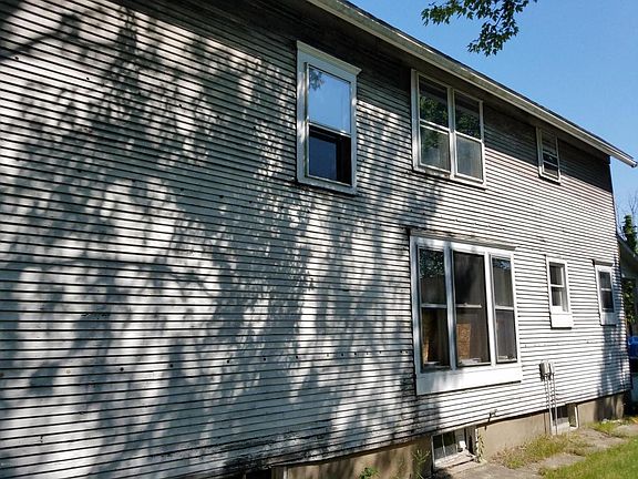 2nd image of 542 Winchester Ave
