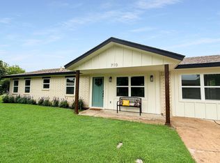 710 N Rhomberg St, Burnet, TX 78611