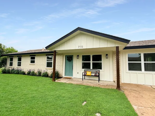 710 N Rhomberg Street, Burnet, TX 78611-1908