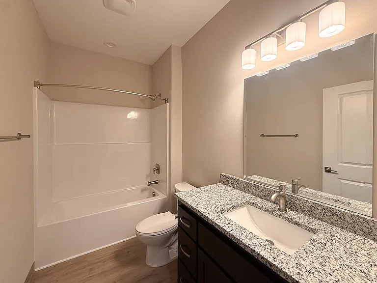 5534-5564 Skyline Rd S — Photo 79