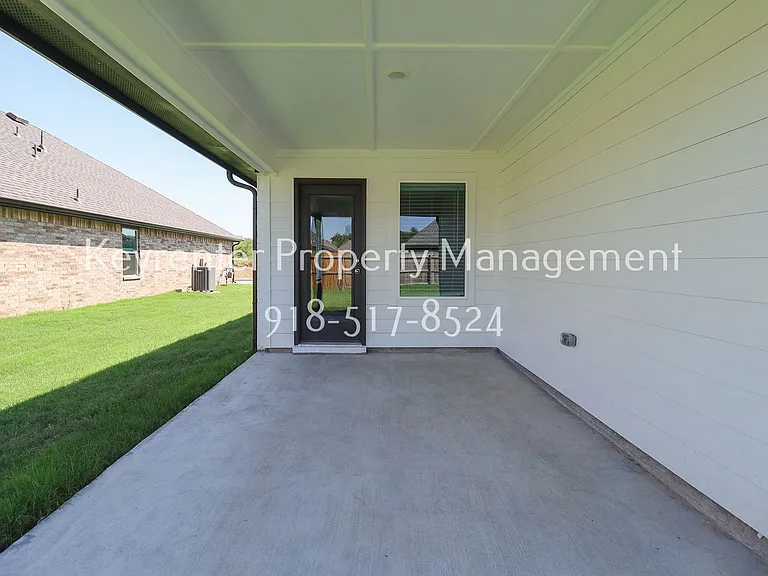 15610 S 75th East Ave — Photo 41
