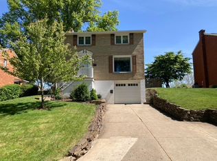 128 Roberta Dr, Pittsburgh, PA 15221