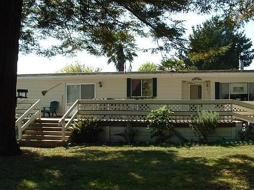 2nd image of 98284 Pine Ct