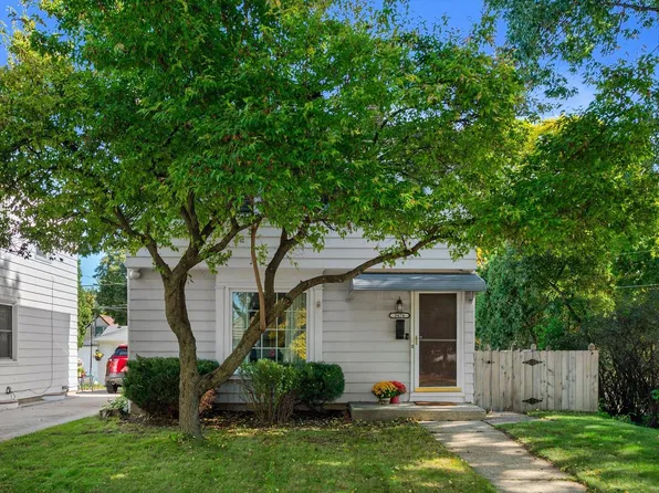 3476 S Ahmedi AVENUE, Milwaukee, WI 53207