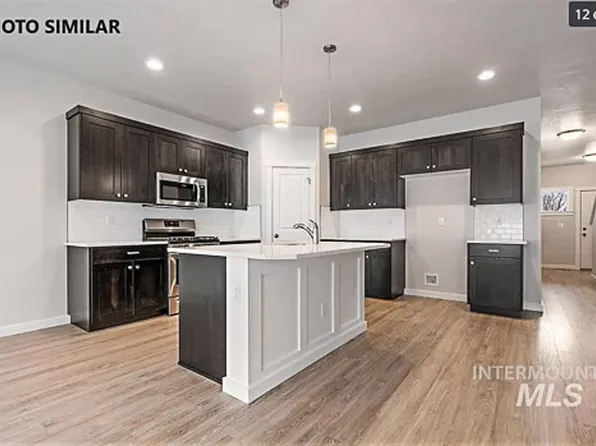 124 NE 3rd St, Fruitland, ID 83619