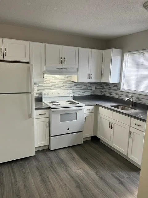 2 bed, $1,895 — Photo 2