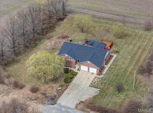 12777 Penny Ln, Highland, IL 62249