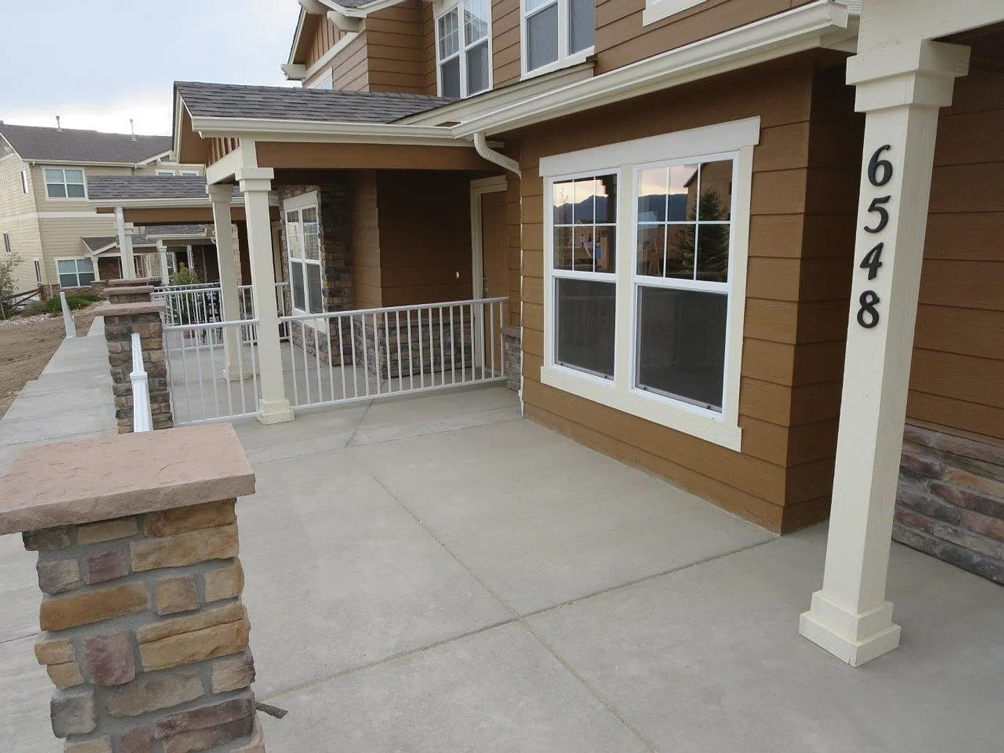 3 Bedroom 2.5 Bathroom Townhouse w/ AC — Photo 2