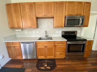 9223 SW Terwilliger Blvd, Portland, OR 97219