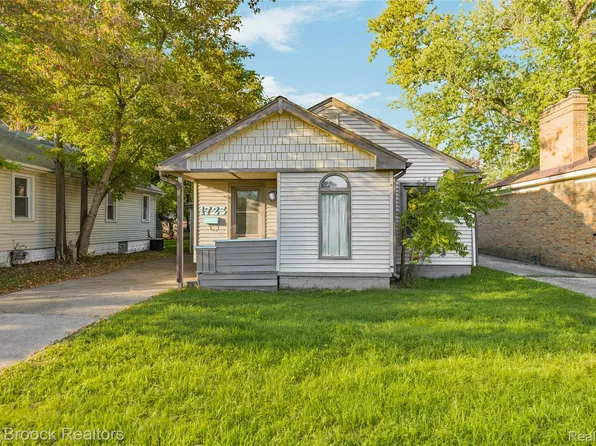 1723 E Ten Mile Rd, Royal Oak, MI 48067