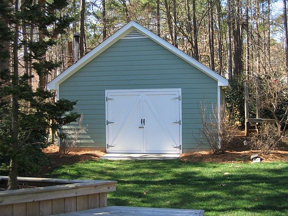 20 x 20 workshop / garage with heat & air conditioning