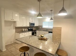 13 Canyon Oak Pl, Spring, TX 77380