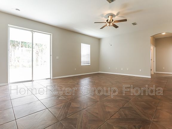 2nd image of 5300 Newcastle St