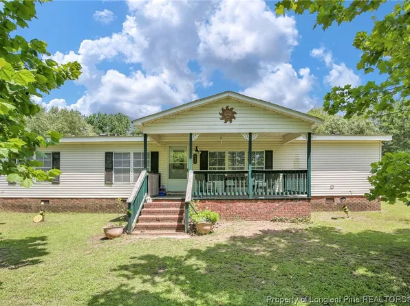 939 Brisson Rd, Saint Pauls, NC 28384